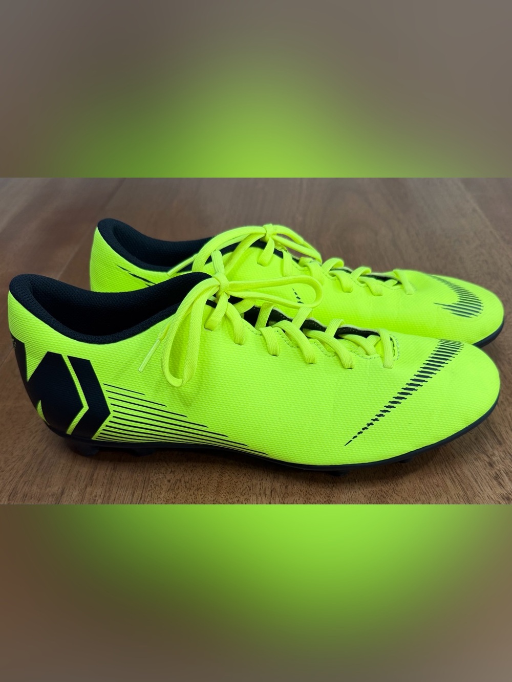 Nike - Men’s Mercurial Vapor Academy FG Volt Soccer Cleats | Neon Green | 10.5